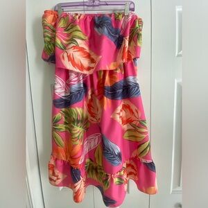 Hawaiian print strapless sundress